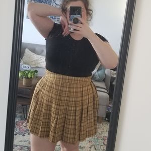 Plaid pleated mini skirt